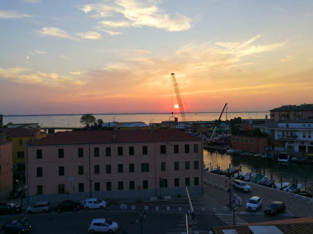 Apartamento Mansarda Settimo Cielo Chioggia Exterior foto