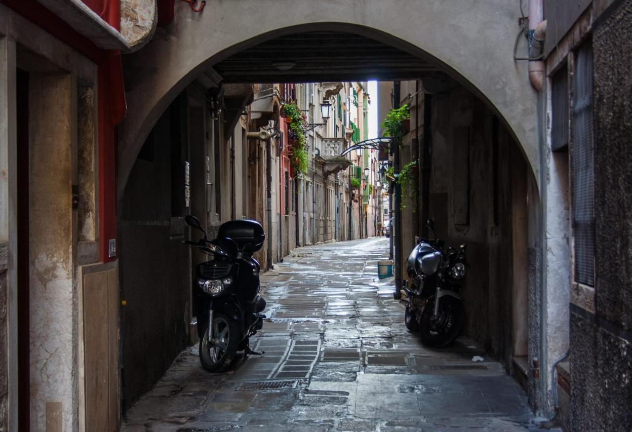 Apartamento Mansarda Settimo Cielo Chioggia Exterior foto